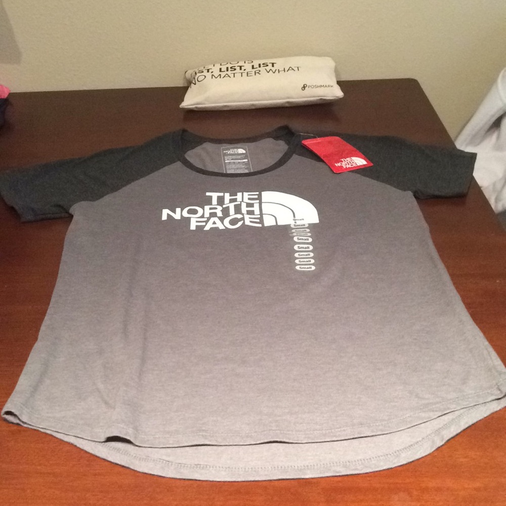 NWT north face tee